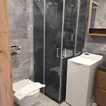 - Апартаменты *